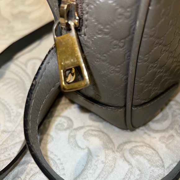 Authentic GUCCI Gray Leather Microguccissima Bree Messenger Camera Crossbody Bag - Picture 3 of 16